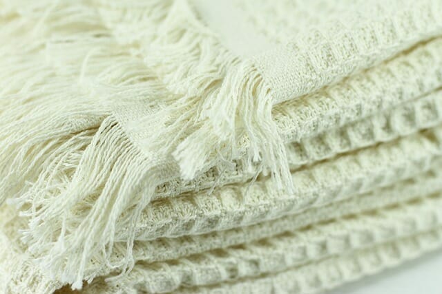 white sofa bedspread